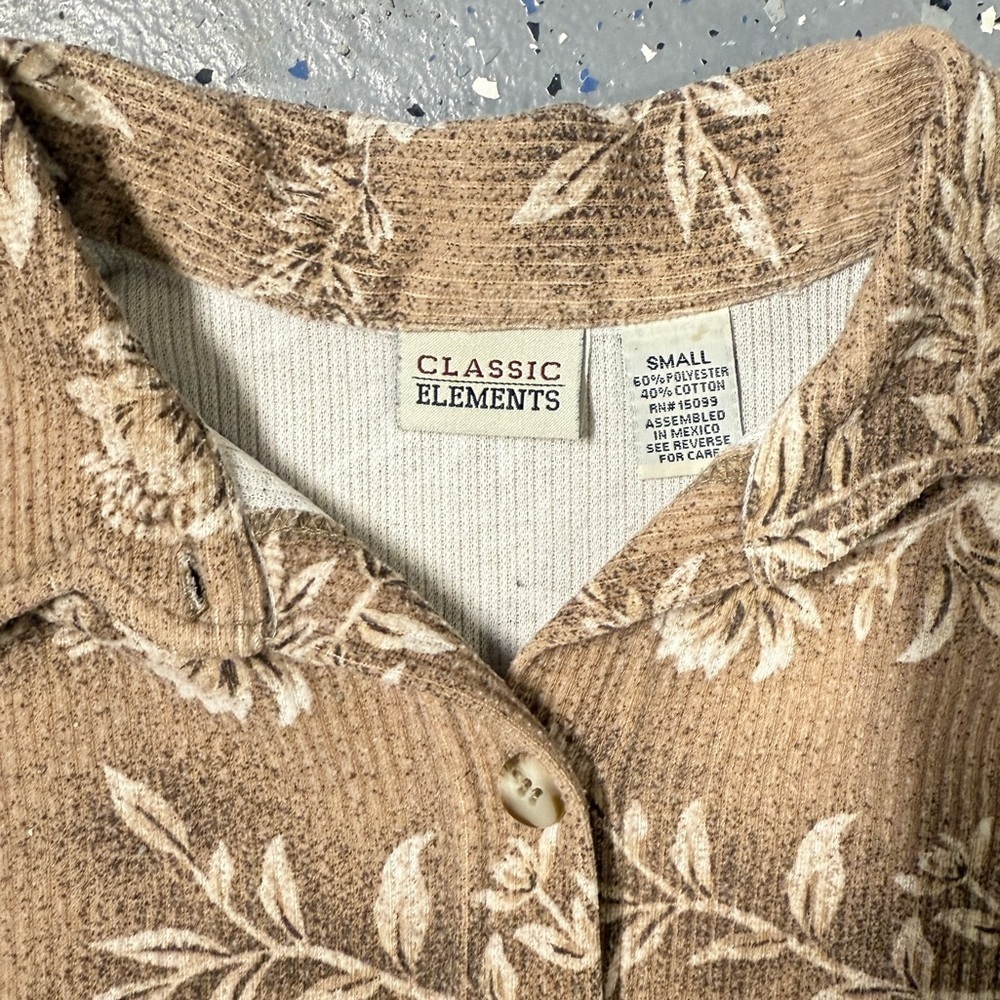 Classic Elements Long Sleeve Floral Button Down Shirt - Picture 3 of 4